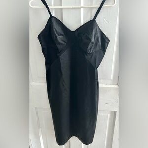 Vintage Vanity Fair Full Slip Dress 34 Black Lace Nylon Tricot Lingerie Babydoll